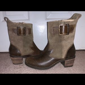 OluKai Boots 7.5
